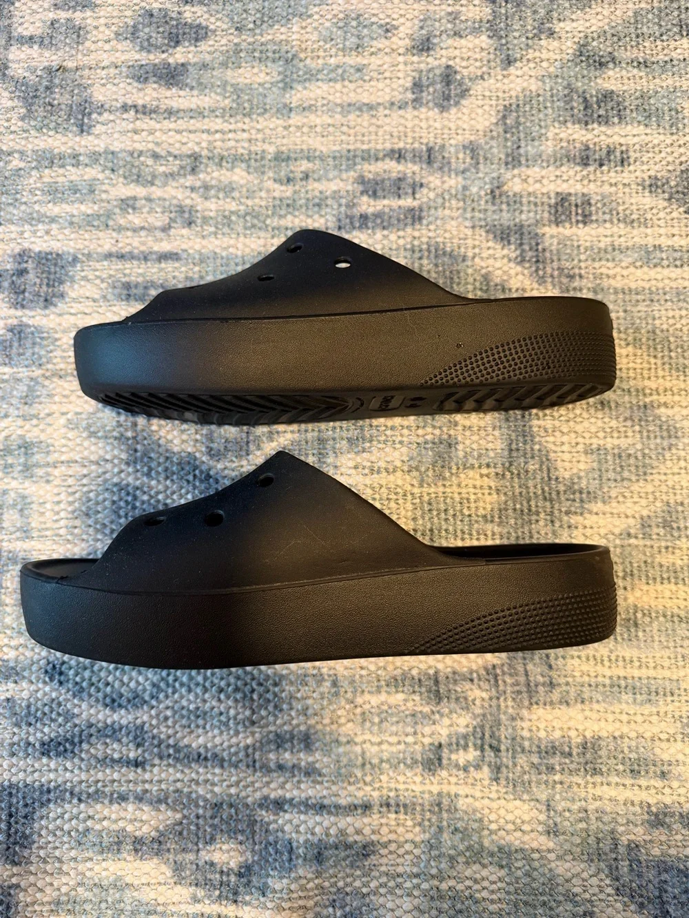 Crocs Iconic Comfort Platform Slide - Black